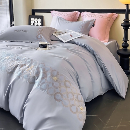 91家纺网 家纺一手货源 找家纺 卡姿家纺 2024秋冬轻奢刺绣— 欧雅 欧雅紫