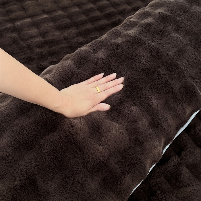 91家纺网 家纺一手货源 找家纺 梦舒羽 2025新款兔毛绒双人枕套牛奶绒加长枕芯套雪花绒枕头套 咖啡色