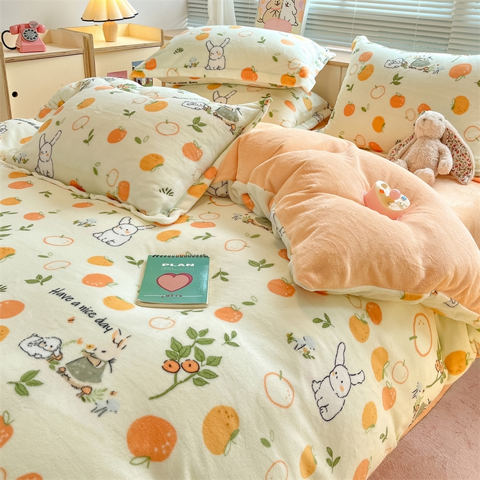 91家纺网 家纺一手货源 找家纺 2024新款A类AB版加厚保暖双面牛奶绒印花四件套--小清新系列 水果小兔