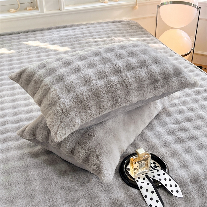 91家纺网 家纺一手货源 找家纺 梦舒羽 2025新款兔毛绒单人枕套牛奶绒枕芯套雪花绒宿舍枕头套 烟雨灰