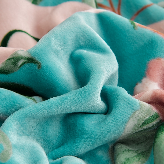 91家纺网 家纺一手货源 找家纺 紫月轩 2024新款日产2万套高克重8.5斤牛奶绒四件套法莱绒四件套 绿野花园