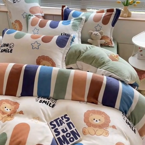 91家纺网 家纺一手货源 找家纺 2024新款A类AB版加厚保暖双面牛奶绒印花四件套--小清新系列 雪糕狮子