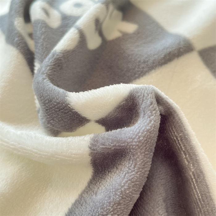 91家纺网 家纺一手货源 找家纺 2024新款A类AB版加厚保暖双面牛奶绒印花四件套--小清新系列 好运小狗