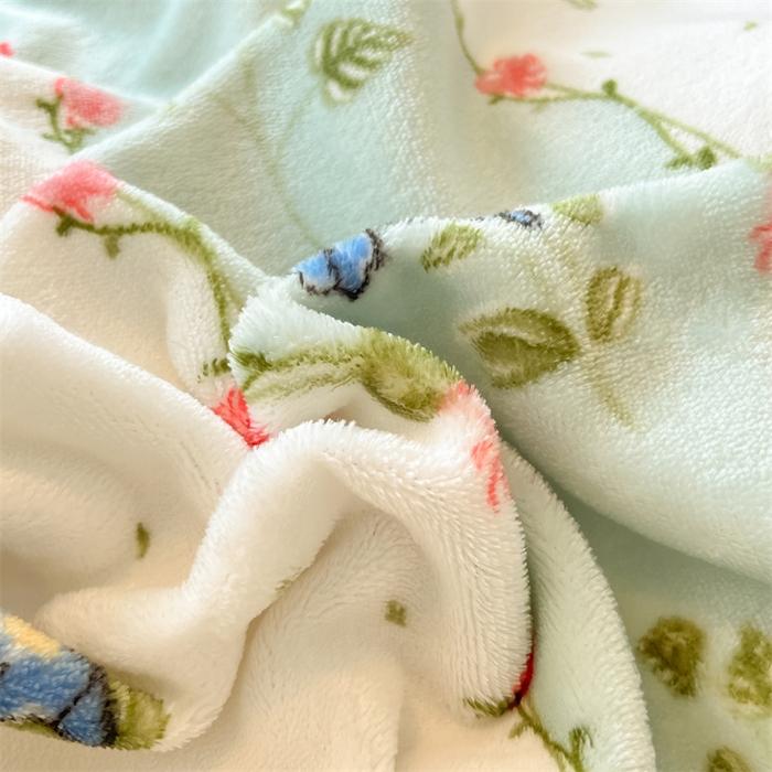 91家纺网 家纺一手货源 找家纺 2024新款A类AB版加厚保暖双面牛奶绒印花四件套--小清新系列 兔子花朵
