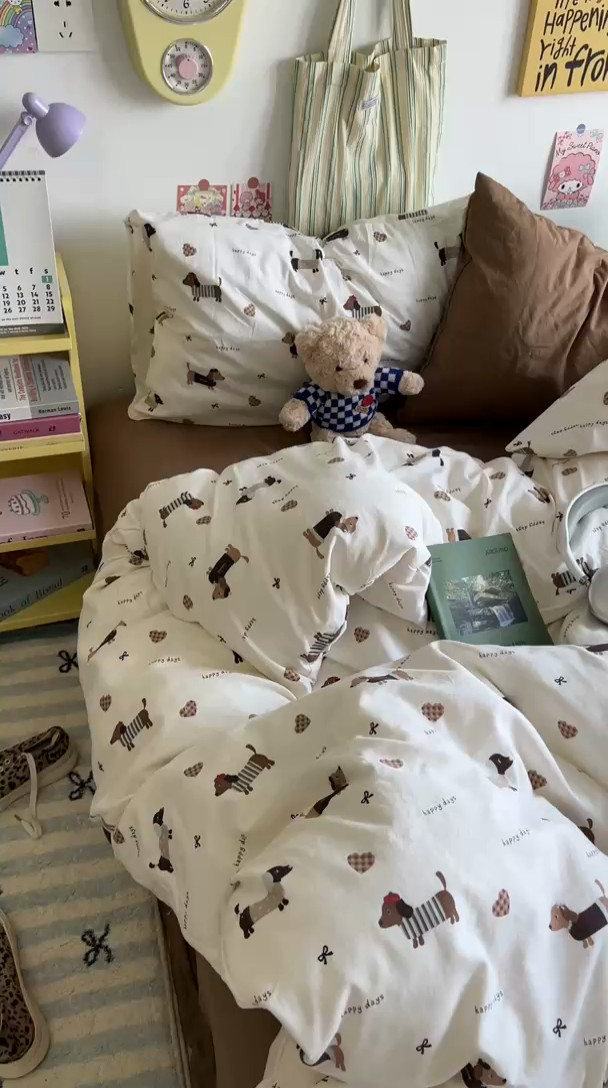 91家纺网 家纺一手货源 找家纺 原素 2024学生季专属A类水洗棉印花四件套 小狗总动员