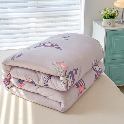 91家纺网 家纺一手货源 找家纺 U被家纺 2025新款【正版授权】三丽鸥系列针织豆豆四季被 【正版授权】玉桂狗-蓝