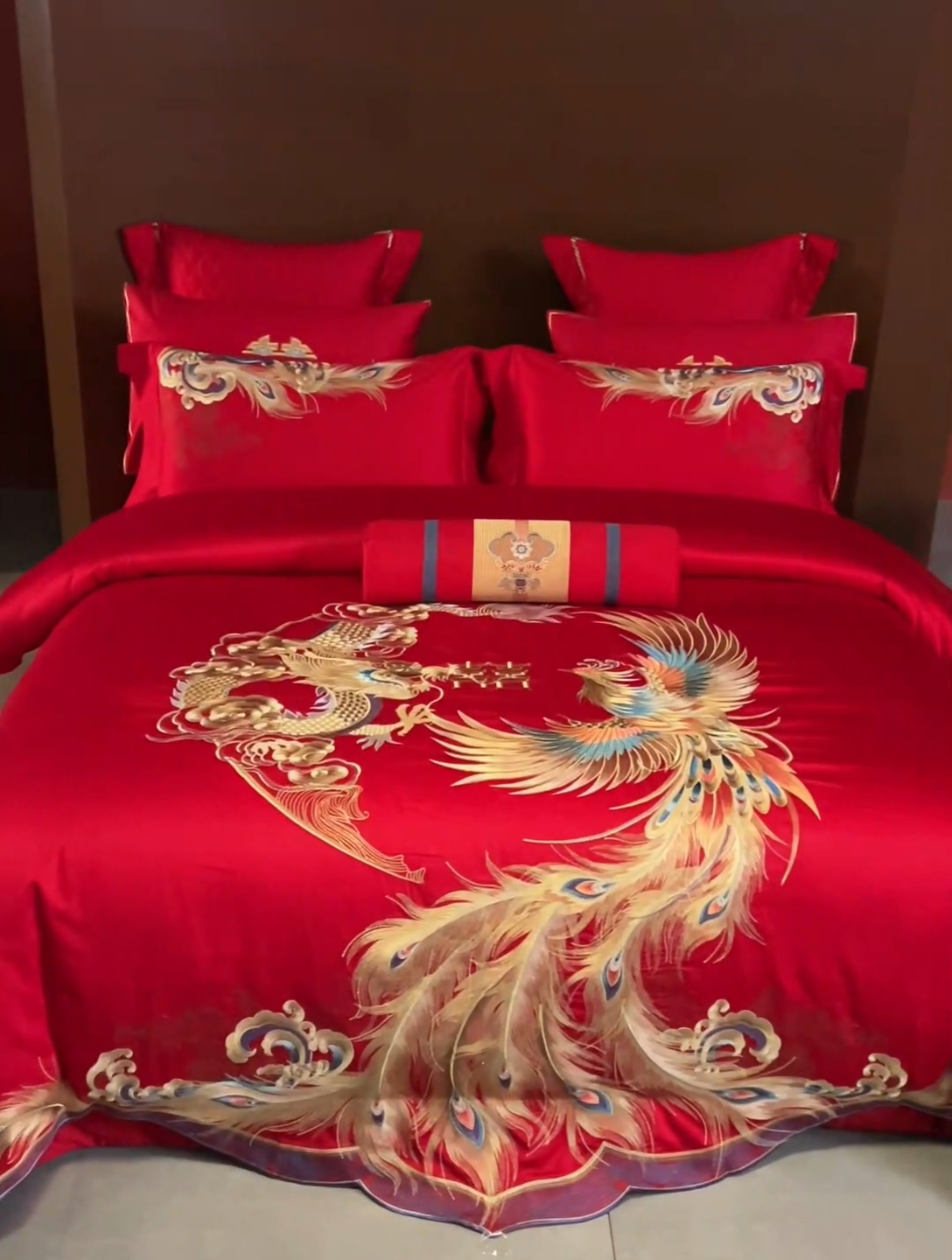 91家纺网 家纺一手货源 找家纺 2025新款长绒棉长绒棉贡缎提花款新中式古典韵味精美刺绣婚庆四件套多件套 龙腾凤跃