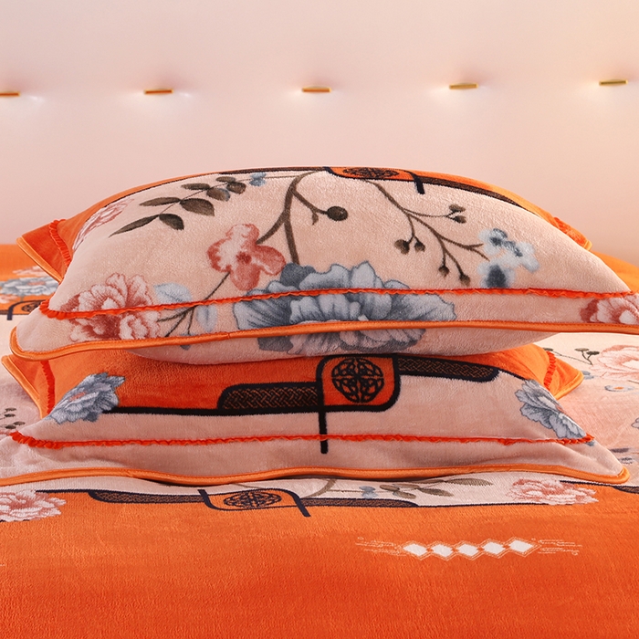 91家纺网 家纺一手货源 找家纺 代芙家纺 7斤重牛奶绒金貂四件套抗静电法莱绒珊瑚绒床裙 国色天香