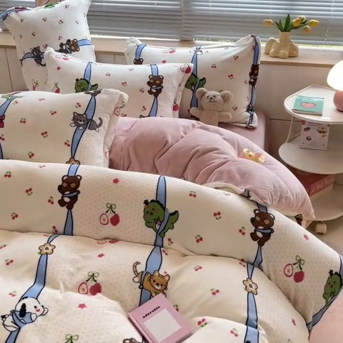 91家纺网 家纺一手货源 找家纺 2024新款A类AB版加厚保暖双面牛奶绒印花四件套--小清新系列 动物线条