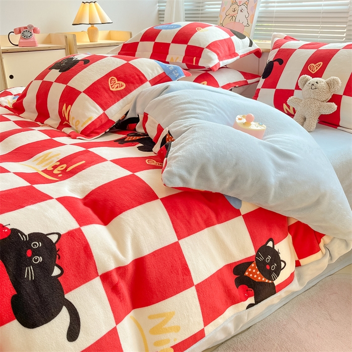 91家纺网 家纺一手货源 找家纺 2024新款A类AB版加厚保暖双面牛奶绒印花四件套--小清新系列 红格子猫