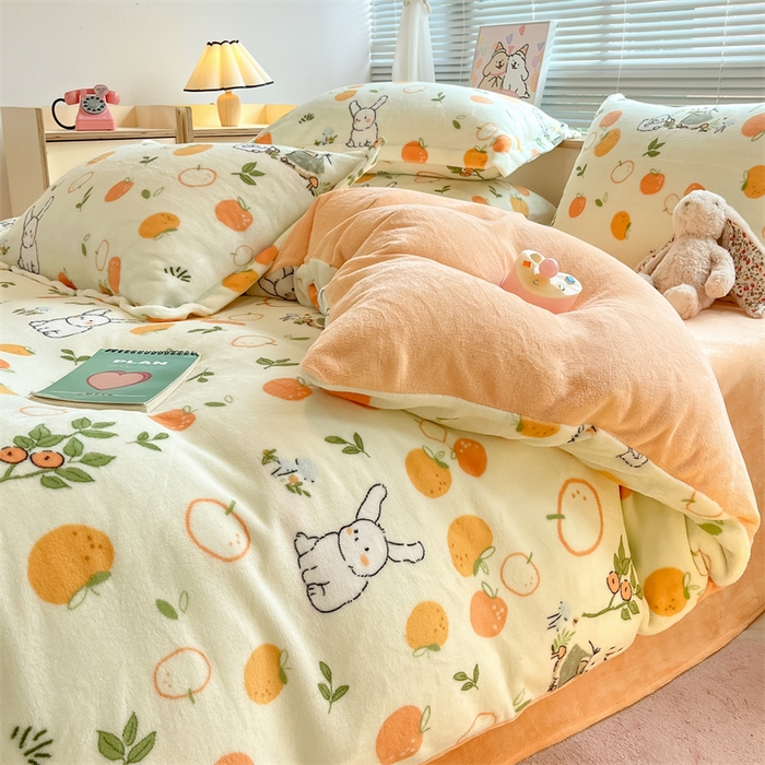 91家纺网 家纺一手货源 找家纺 2024新款A类AB版加厚保暖双面牛奶绒印花四件套--小清新系列 水果小兔