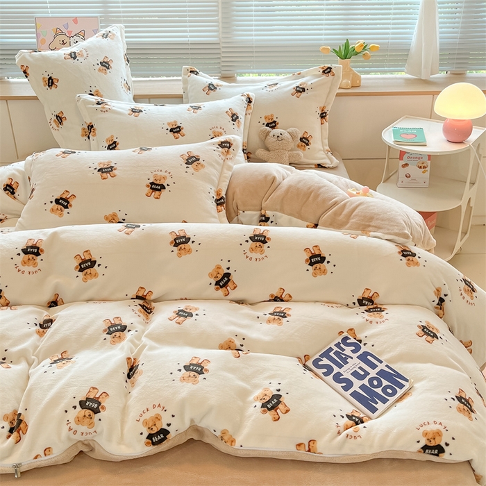 91家纺网 家纺一手货源 找家纺 2024新款A类AB版加厚保暖双面牛奶绒印花四件套--小清新系列 快乐小熊