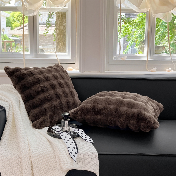 91家纺网 家纺一手货源 找家纺 梦舒羽 2025新款兔毛绒抱枕套牛奶绒枕芯套雪花绒枕头套单人宿舍 咖啡色