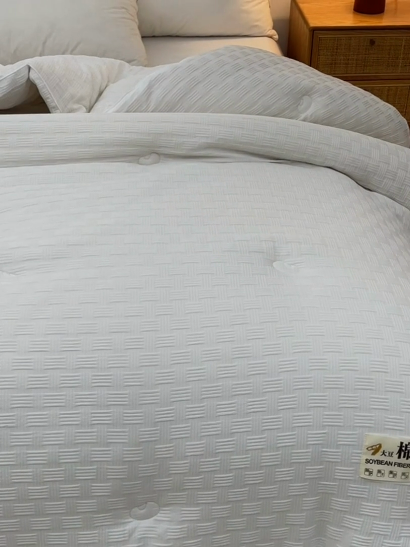 91家纺网 家纺一手货源 找家纺 米米儿家纺 2024新款A类华夫格针织提花大豆被 本白色