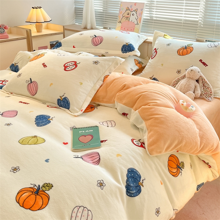 91家纺网 家纺一手货源 找家纺 2024新款A类AB版加厚保暖双面牛奶绒印花四件套--小清新系列 彩色南瓜