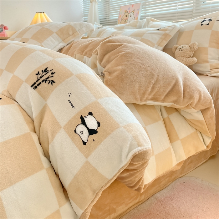 91家纺网 家纺一手货源 找家纺 2024新款A类AB版加厚保暖双面牛奶绒印花四件套--小清新系列 竹叶熊猫