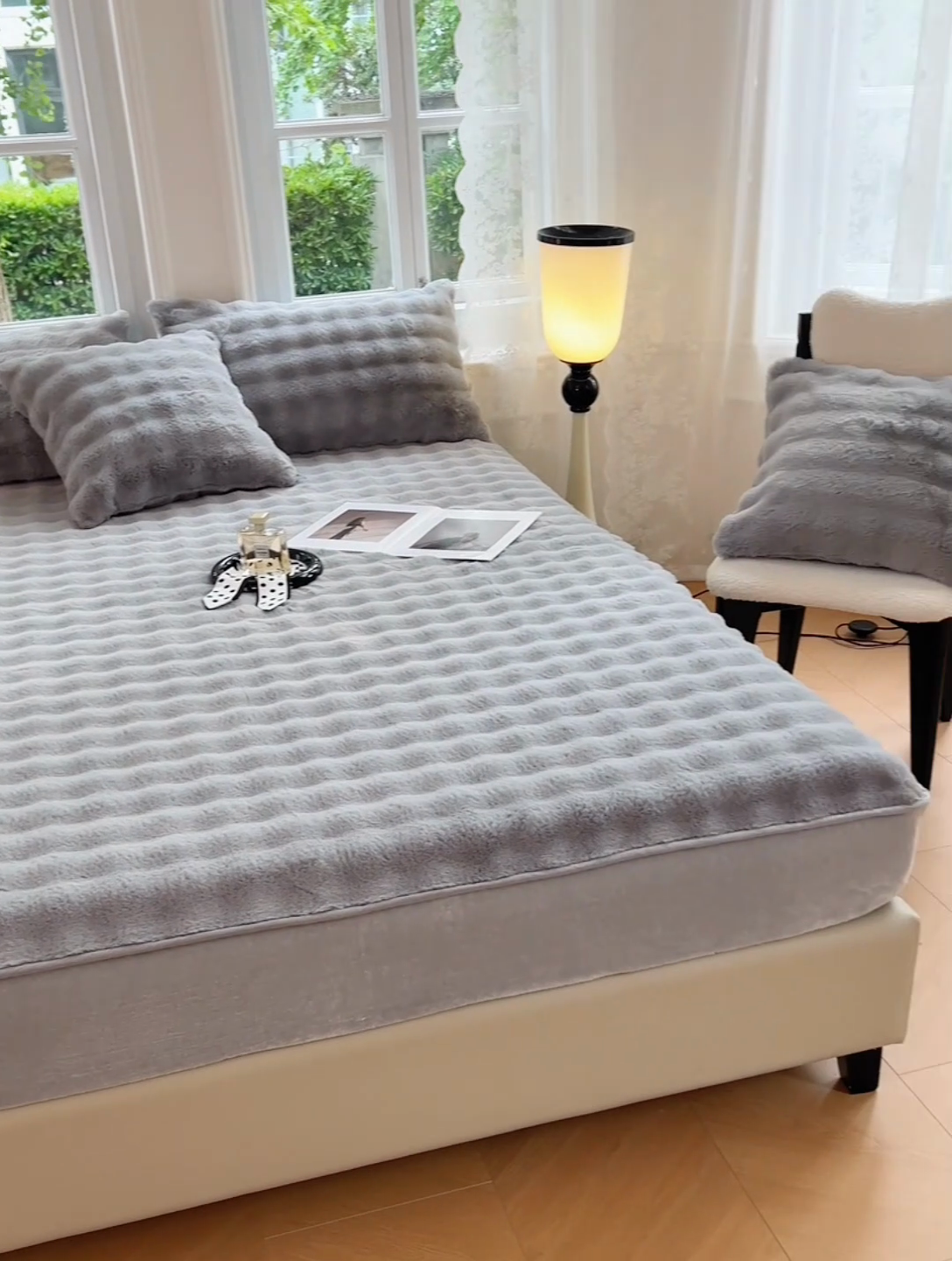 91家纺网 家纺一手货源 找家纺 梦舒羽 2025新款兔毛绒床笠水晶绒床垫保护套牛奶绒床垫套 烟雨灰