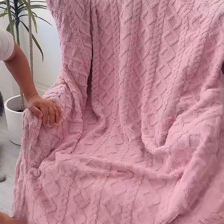 91家纺网 家纺一手货源 找家纺 （总）启博家纺 2024新款提花绒老虎椅套