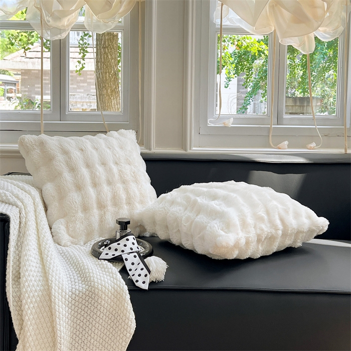 91家纺网 家纺一手货源 找家纺 梦舒羽 2025新款兔毛绒抱枕套牛奶绒枕芯套雪花绒枕头套单人宿舍 晨曦白