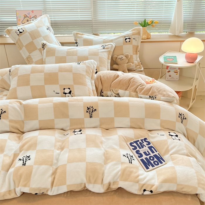 91家纺网 家纺一手货源 找家纺 2024新款A类AB版加厚保暖双面牛奶绒印花四件套--小清新系列 竹叶熊猫