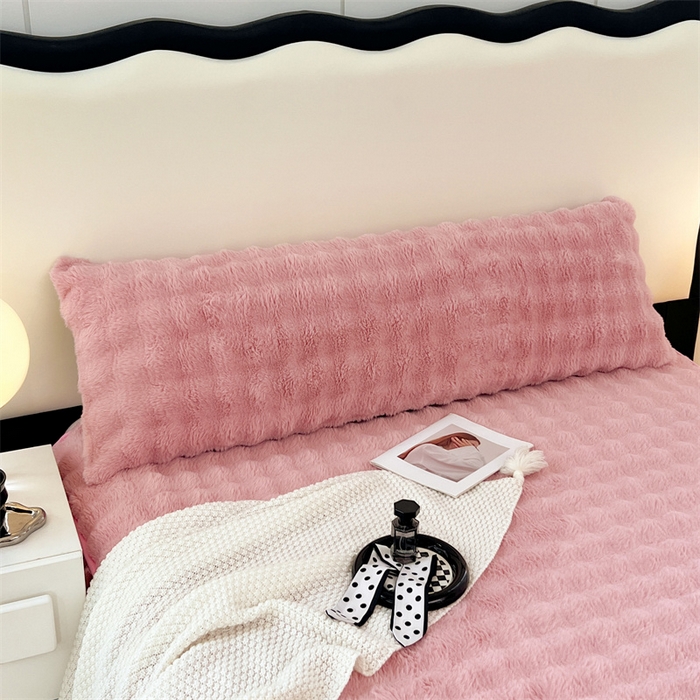 91家纺网 家纺一手货源 找家纺 梦舒羽 2025新款兔毛绒双人枕套牛奶绒加长枕芯套雪花绒枕头套 云梦粉