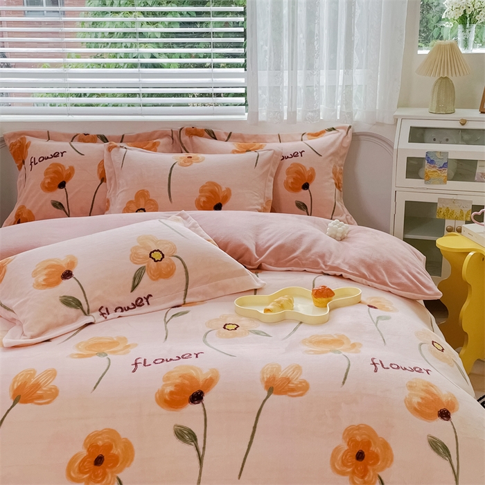 91家纺网 家纺一手货源 找家纺 锦罗绣 2024新款A类高克重牛奶绒印花单被套 春色满园