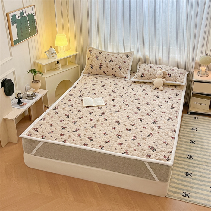 91家纺网 家纺一手货源 找家纺 启程家纺 2024新款A类印花牛奶绒床垫加厚绒保暖床护垫 栀子花开