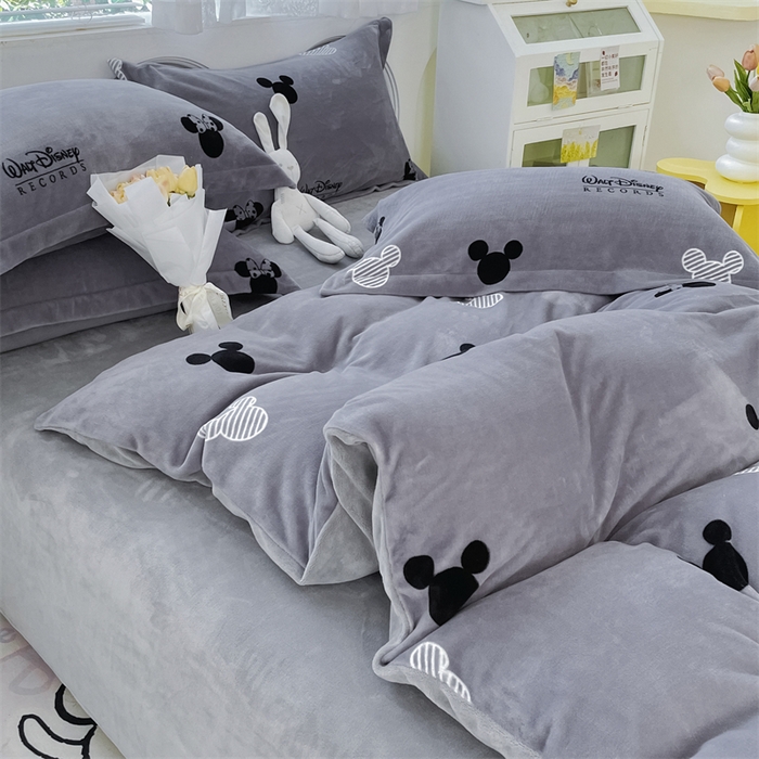 91家纺网 家纺一手货源 找家纺 锦罗绣 2024新款A类高克重牛奶绒印花四件套 经典米奇