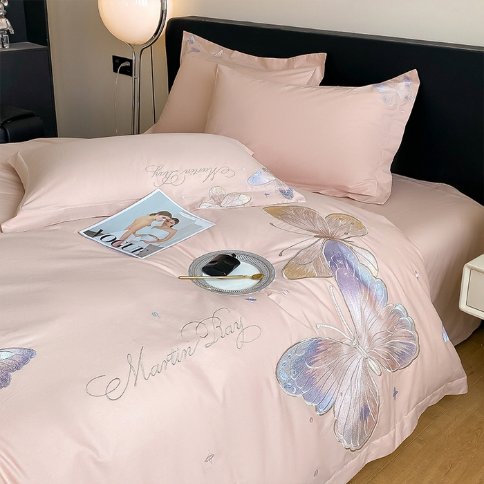 91家纺网 家纺一手货源 找家纺 理想家家纺 2024新款13372全棉刺绣四件套系列-梦蝶 粉