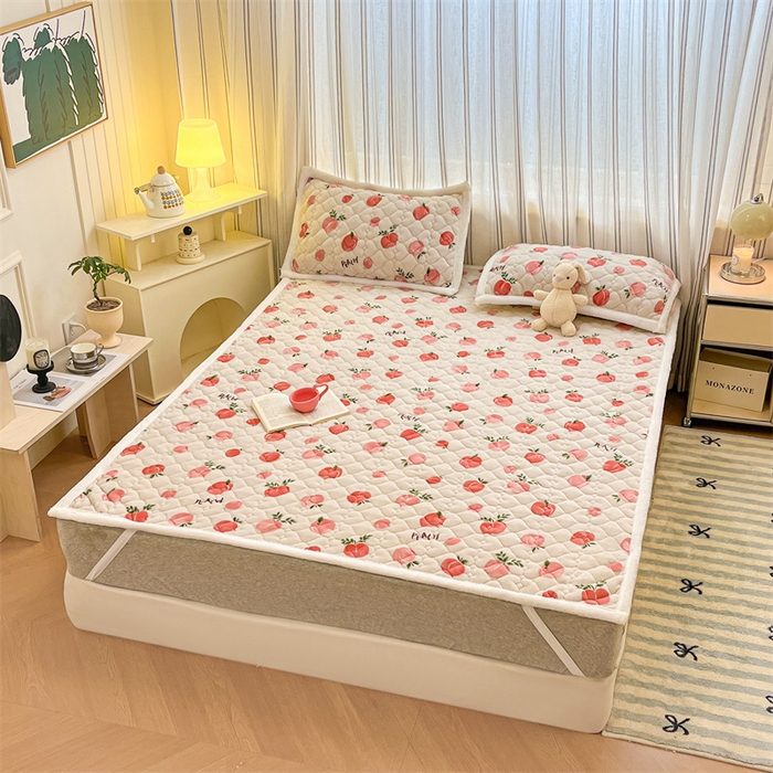 91家纺网 家纺一手货源 找家纺 启程家纺 2024新款A类印花牛奶绒床垫加厚绒保暖床护垫 水蜜桃