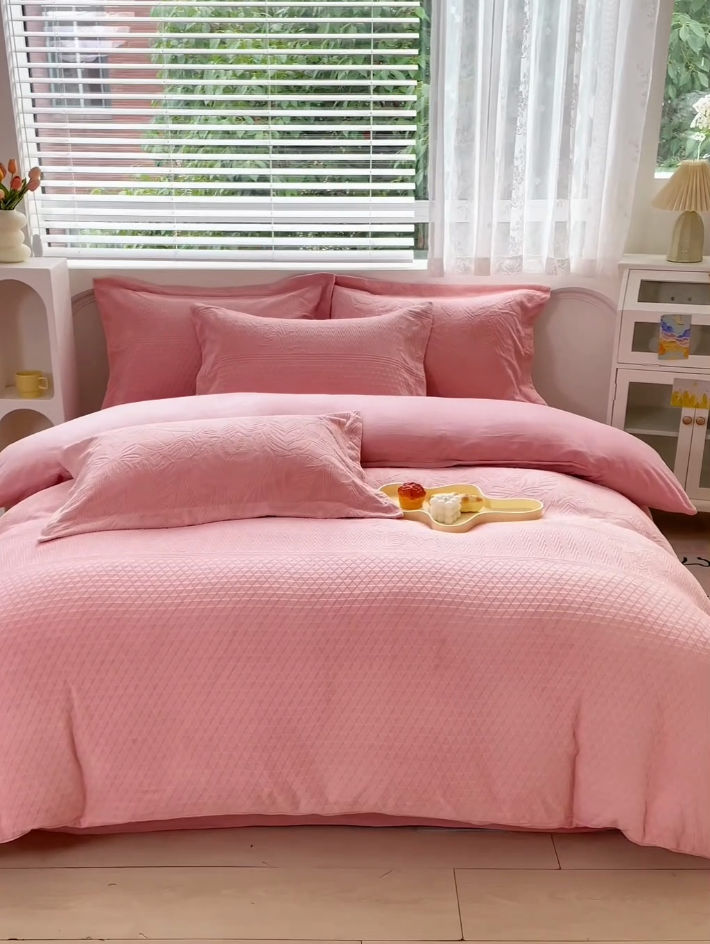 91家纺网 家纺一手货源 找家纺 锦罗绣 2024新款全消光230克牛奶绒烂花绒提花单被套 H-玉