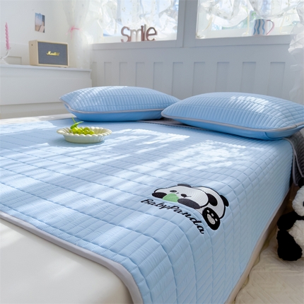 灰鲸 2025新款水洗双层纱萌物刺绣大豆夹棉床垫 熊猫baby-天空蓝