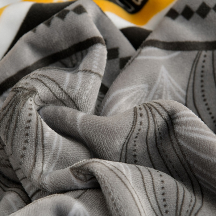 91家纺网 家纺一手货源 找家纺 亿品2025直播爆款9.5斤牛奶绒四件套加厚保暖床裙四件套 雅韵【灰】