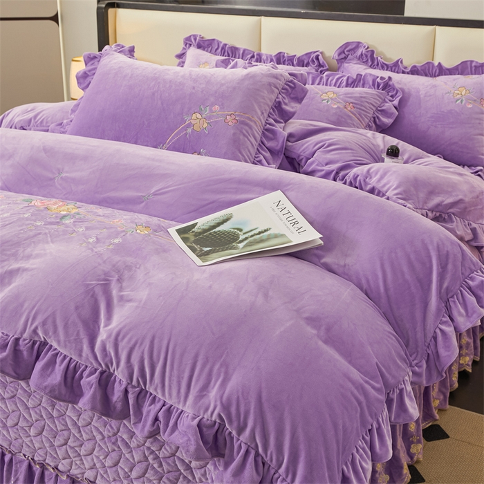 91家纺网 家纺一手货源 找家纺 2024秋冬新款茉含宝宝绒公主风四件套 浪漫紫-