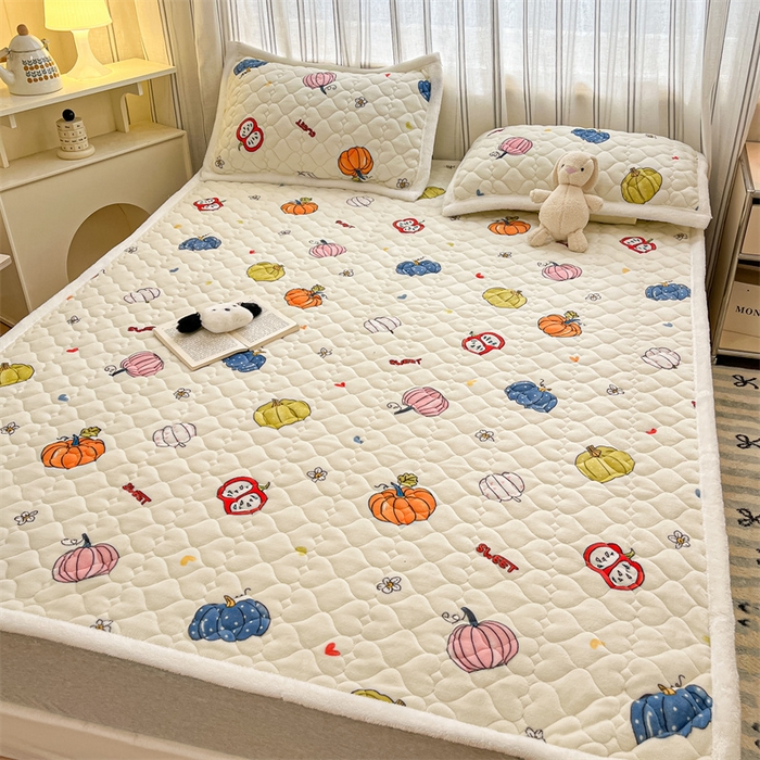 91家纺网 家纺一手货源 找家纺 启程家纺 2024新款A类印花牛奶绒床垫加厚绒保暖床护垫 七彩南瓜