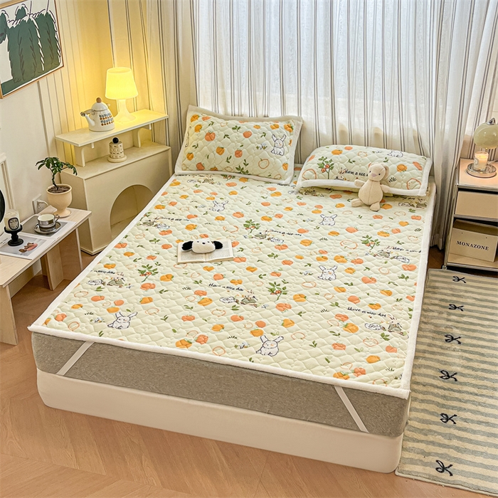91家纺网 家纺一手货源 找家纺 启程家纺 2024新款A类印花牛奶绒床垫加厚绒保暖床护垫 桔子兔
