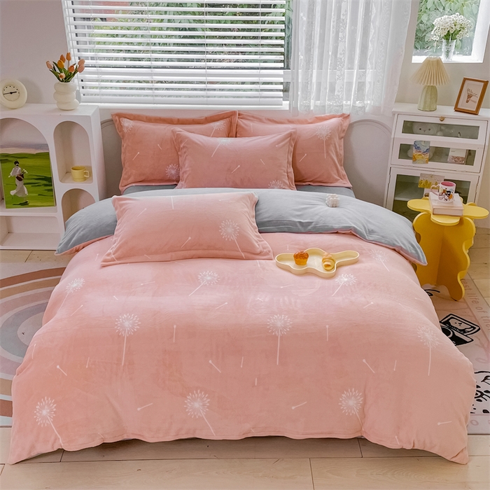 91家纺网 家纺一手货源 找家纺 锦罗绣 2024新款A类高克重牛奶绒印花四件套 蒲公英