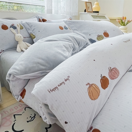 91家纺网 家纺一手货源 找家纺 （总）锦罗绣 2024新款A类高克重牛奶绒印花四件套