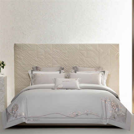 91家纺网 家纺一手货源 找家纺 （总）2025新款长绒棉磨毛高端绣花四件套-花韵