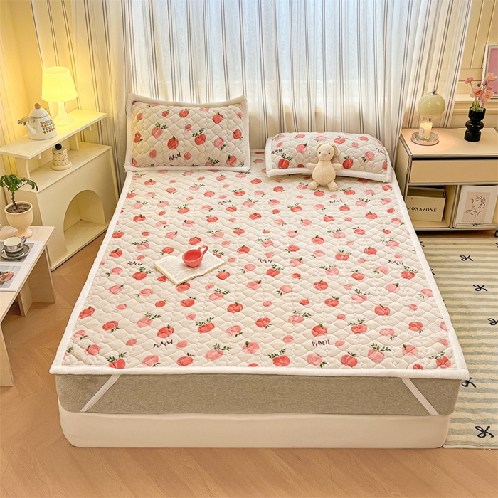 91家纺网 家纺一手货源 找家纺 启程家纺 2024新款A类印花牛奶绒床垫加厚绒保暖床护垫 水蜜桃