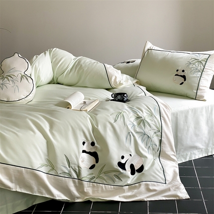 MIU缪家居 2024新款100支全棉熊猫与竹系列四件套-模特图 熊猫与竹-清绿