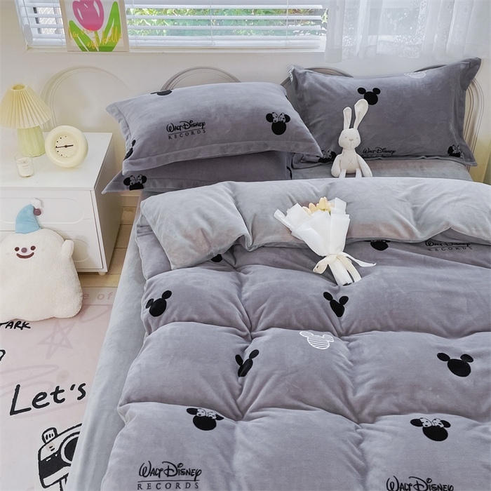 91家纺网 家纺一手货源 找家纺 锦罗绣 2024新款A类高克重牛奶绒印花四件套 经典米奇