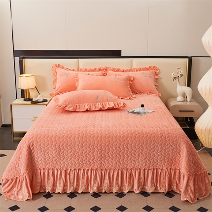91家纺网 家纺一手货源 找家纺 2024秋冬新品茉含宝宝绒公主风单床盖 柔粉玉-