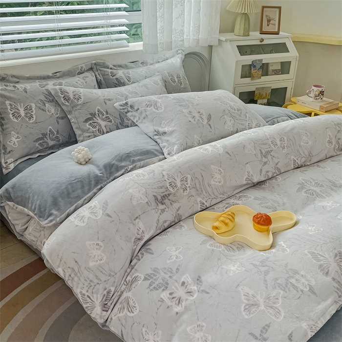 91家纺网 家纺一手货源 找家纺 锦罗绣 2024新款全消光230克牛奶绒烂花绒提花单被套 蝴蝶