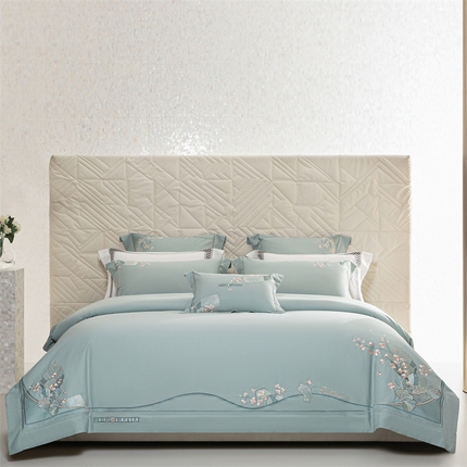 91家纺网 家纺一手货源 找家纺 （总）2025新款长绒棉磨毛高端绣花四件套-花韵