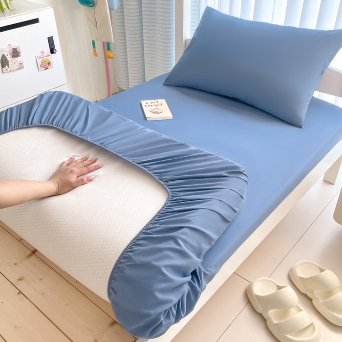 91家纺网 家纺一手货源 找家纺 老帅的工厂店 2025新款亲肤磨毛防水纯色学生床笠-小床图 雾蓝