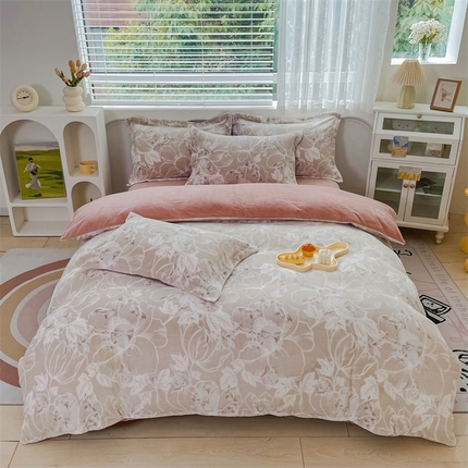 91家纺网 家纺一手货源 找家纺 锦罗绣 2024新款全消光230克牛奶绒烂花绒提花四件套 花语