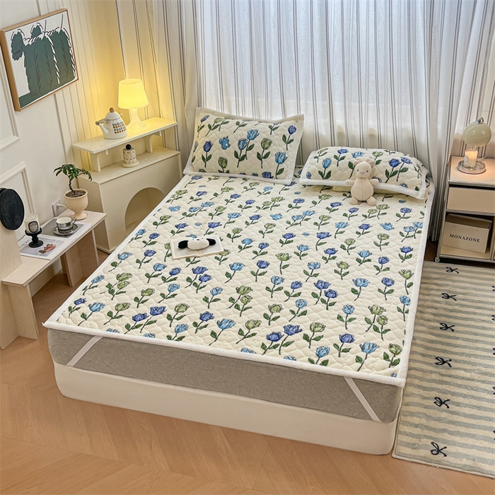 91家纺网 家纺一手货源 找家纺 启程家纺 2024新款A类印花牛奶绒床垫加厚绒保暖床护垫 蓝郁