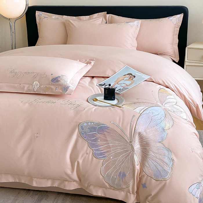 91家纺网 家纺一手货源 找家纺 理想家家纺 2024新款13372全棉刺绣四件套系列-梦蝶 粉