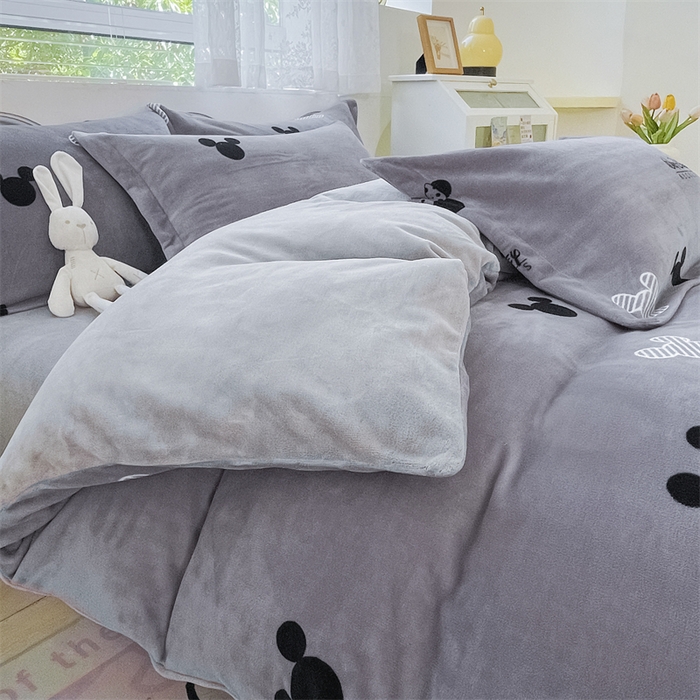 91家纺网 家纺一手货源 找家纺 锦罗绣 2024新款A类高克重牛奶绒印花四件套 经典米奇